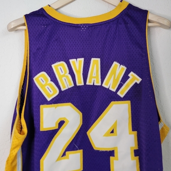 Lakers 24 Bryant Purple and Yellow NBA Jersey Size XL - Picture 10 of 16